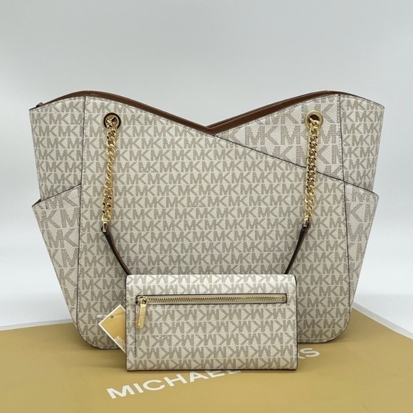 Michael Kors Large X Chain Shoulder Tote Bag & Trifold Wallet Vanilla - Picture 4 of 13